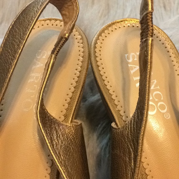 Franco Sarto metallic gold peep toe cork wedge - Picture 3 of 7